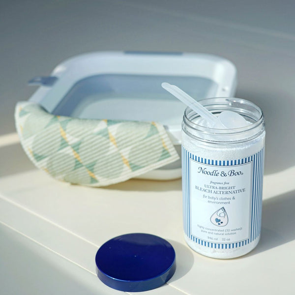 For baby items that can’t be washed, use Noodle & Boo’s Ultra-Bright Bleach Alternative. Add 1 scoop (1/2 ounce) to a bucket of hot water. Wipe down play mats, toys, strollers, high chairs and more!