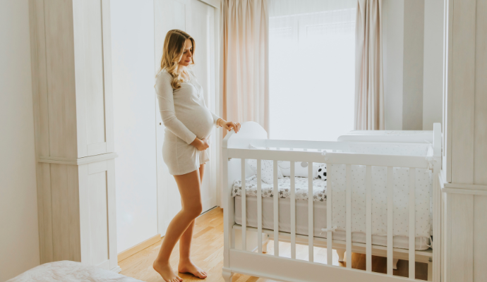 Expecting Mama in the nursery